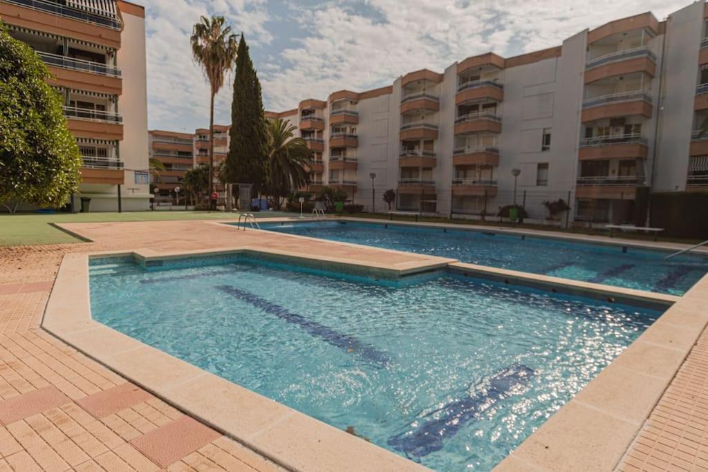 Apartamento En Салоу Экстерьер фото